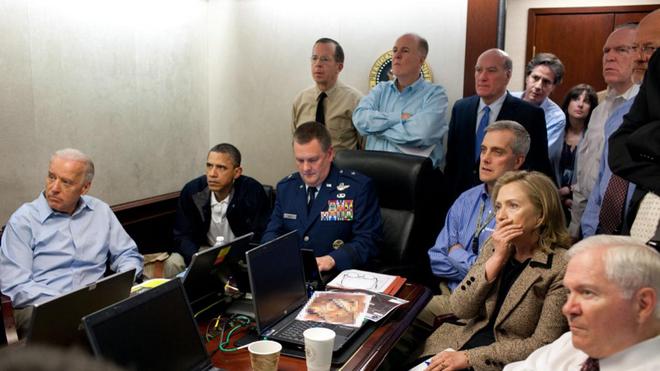 "Qui est ce type sur la photo ?" Quand Antony Blinken commente la photo de lui dans la "Situation Room"