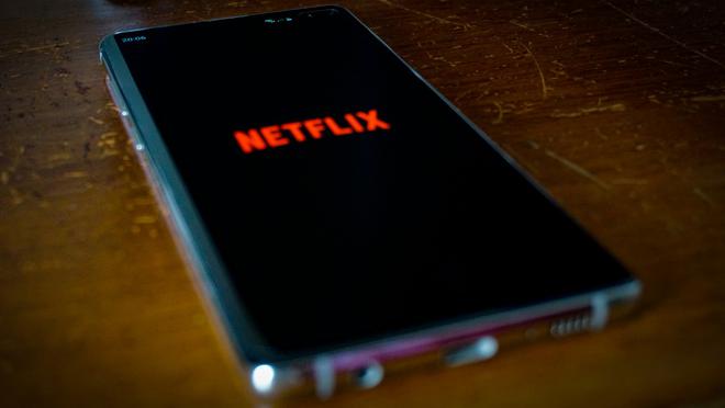 4 nouveaux films à découvrir sur Netflix (Black Snake, La Casa de las Flores)