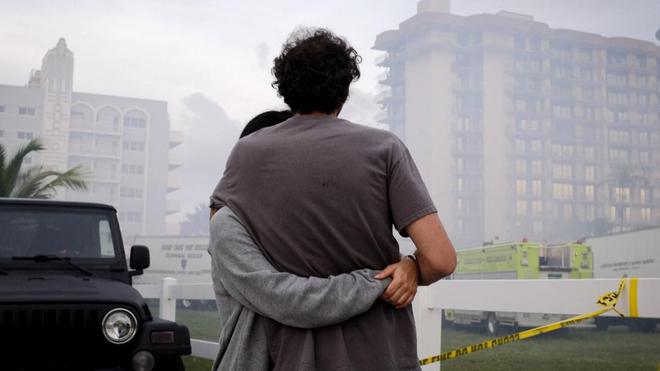 Effondrement d’un immeuble en Floride : des "dommages structurels majeurs" signalés trois ans plus tôt