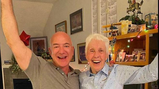 Une octogénaire s’envolera dans l’espace avec le patron d’Amazon le 20 juillet