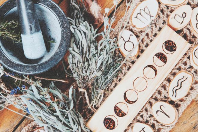 7 choses à faire à la nouvelle lune – Sorts, rituels, activités, intentions