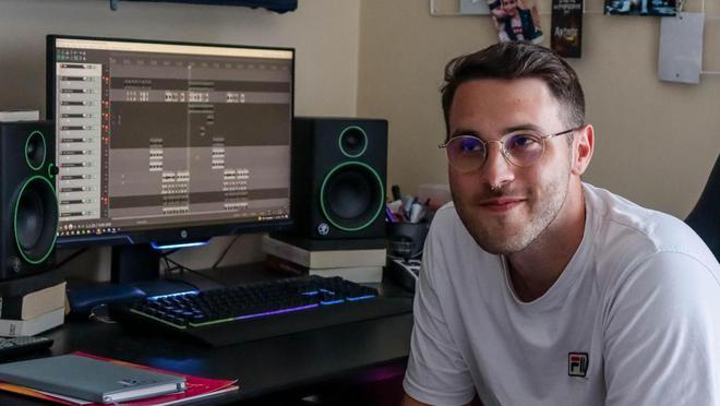 « J’ai envie d’y croire » : le Havrais D Léone, la musique dans les tripes