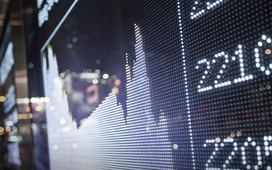 Paris mi-séance : Le Cac 40 en repli avant la double intervention de Jerome Powell devant le Congrès