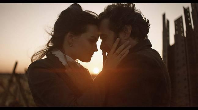 La sortie du film « Eiffel » avec Romain Duris et Emma Mackey reporté au 13 octobre