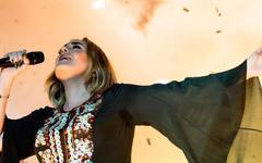 Electroshock, Adele en résidence à Las Vegas, Dua Lipa et Elton John en duo... les news musique de la semaine