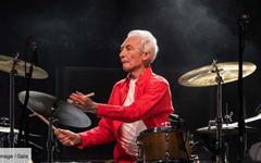 Charlie Watts, le batteur des Rolling Stones, est mort à 80 ans
