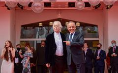 Jimmy Page présente un documentaire sur Led Zeppelin au festival de Venise