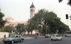 Coup d’État en Guinée: Alpha Condé, un Président encombrant?