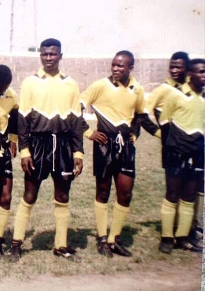 CLIN D’OEIL – Le parcours atypique de BLANCHARD MOSAKA : De prodige footballeur à Porte – Parole de JB Mpiana