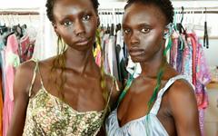 Collina Strada psychédélique au premier jour de la Fashion Week de New York