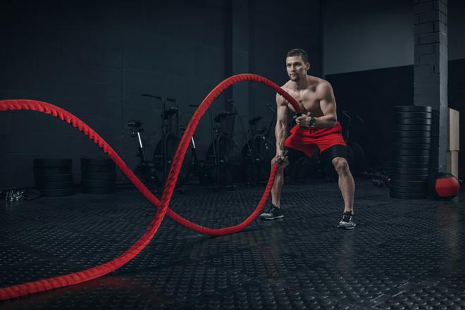 La battle rope est-elle vraiment indispensable pour prendre du muscle ?
