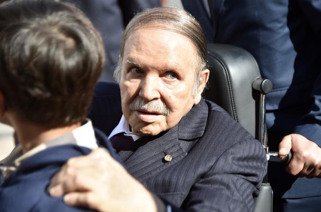 Algérie : l’ancien président Abdelaziz Bouteflika est décédé