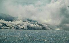 Volcan aux Canaries : deux nouvelles coulées de lave s’échappent à La Palma
