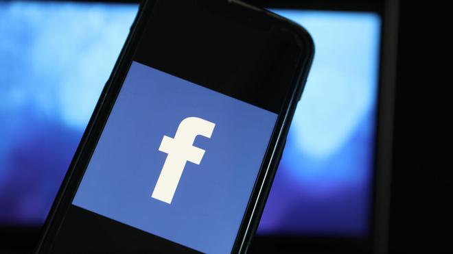 Panne géante, milliards perdus en Bourse, révélations d’une lanceuse d’alerte... le lundi noir de Facebook