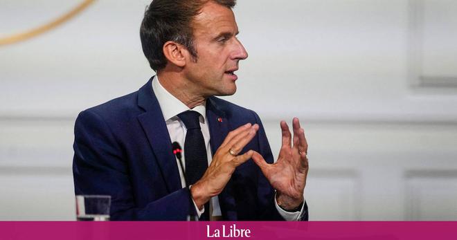 Emmanuel Macron souhaite "un apaisement" avec l'Algérie sur les sujets mémoriaux