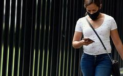 «On a dû utiliser des talkies walkies» : ils racontent leur soirée sans Facebook, Instagram ni WhatsApp