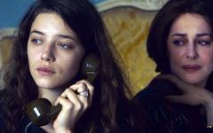 "Cigare au miel" : 3 raisons d’aller voir ce film sur l’émancipation féminine avec Zoé Adjani