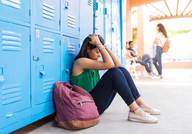 Royaume-Uni : un père pétitionne pour la reconnaissance des douleurs menstruelles à l'école