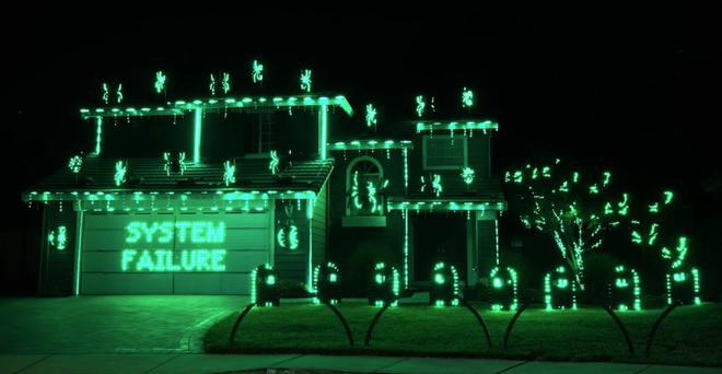 une décoration de maison pour Halloween joue le générique de fin de Matrix [video]
