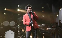 The Weeknd lance une tournée des stades, Angèle chante Bruxelles je t'aime, Céline Dion reporte sa résidence à Las Vegas... Le récap musique de la semaine