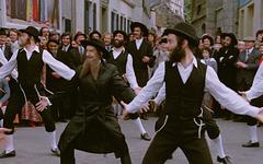 Les aventures de Rabbi Jacob (France 2) : danse de Louis de Funès, révélations sur la scène culte du film de Gérard Oury