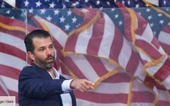 « Alec Baldwin tue des gens » : le fils de Donald Trump jette de l'huile sur le feu