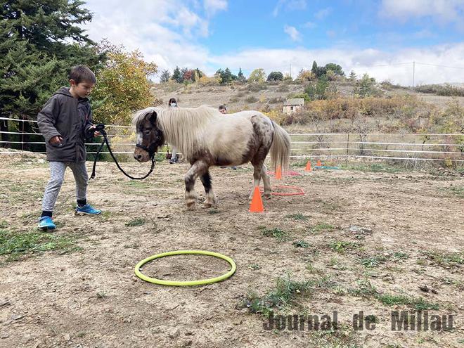 [Millau] Aux Aumières, Laurie Perségol rapproche l’enfant de l’animal