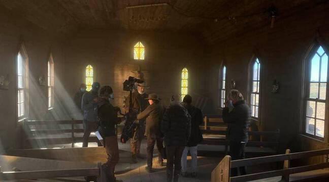 Tir mortel d’Alec Baldwin : L’armurière ignorait la présence de « balles réelles », affirme son avocat