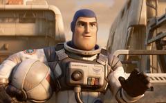 Buzz l'Éclair : Pourquoi Tim Allen a-t-il été remplacé par Chris Evans ?