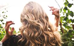 Chute des cheveux chez la femme : quand s’alarmer ?