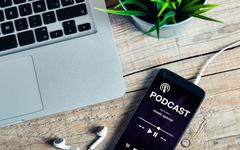 Soigner les femmes victimes de violences et visibiliser les migrantes : deux podcasts à ne pas rater