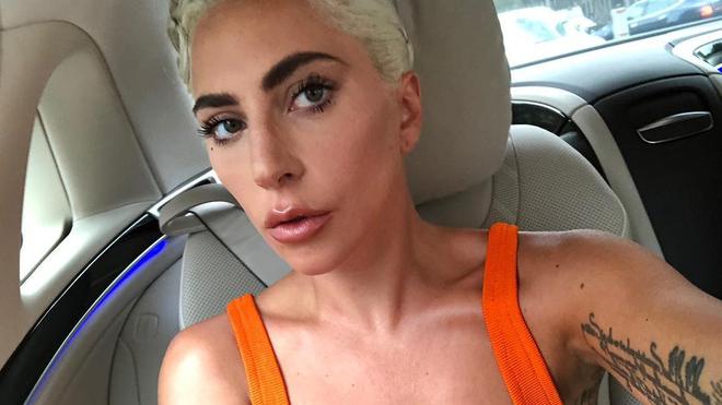 Comment se sentir bien nu(e), à l'instar de Lady Gaga ?