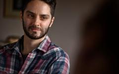 Vous ne comprenez pas pourquoi on dit que les personnages trans devraient être joués par des acteurs trans ? Par ici