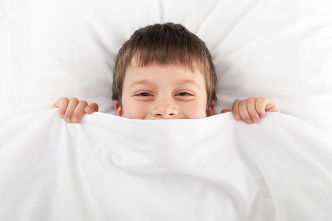 À partir de quel âge peut-on utiliser une couverture lestée ?