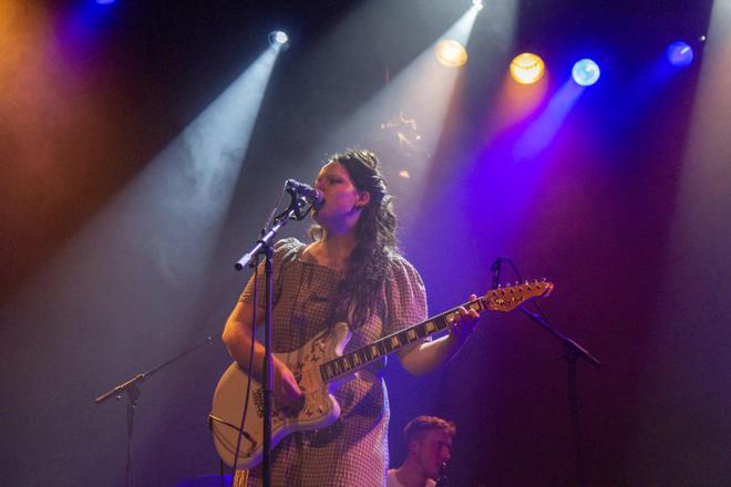 [MaMA Festival] Rencontre avec Ilgen Nur – « Je dois écrire ces chansons parce qu’elles sont personnelles et que je ressens l’envie de les écrire »