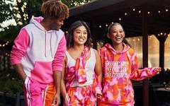 Dunkin’ et TikTok vous habillent pour les Fêtes !