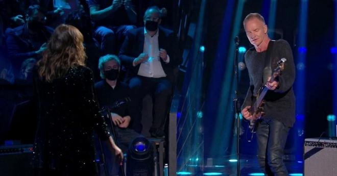 Juliette Armanet et Sting en duo, Britney Spears ne fera plus de tournée et Adèle au sommet... Les news musique !