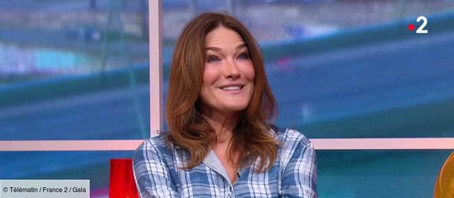 VIDÉO – “Des soirées folles” : Carla Bruni raconte les duos improvisés entre Nicolas Sarkozy et Johnny Hallyday