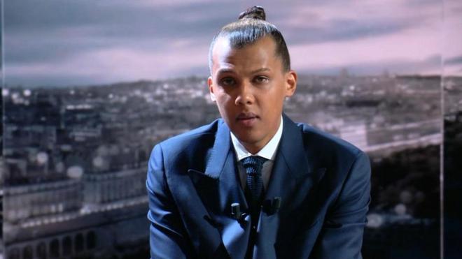 VIDÉO - Stromae chante "L'Enfer" dans le 20H de TF1, titre inédit de son nouvel album