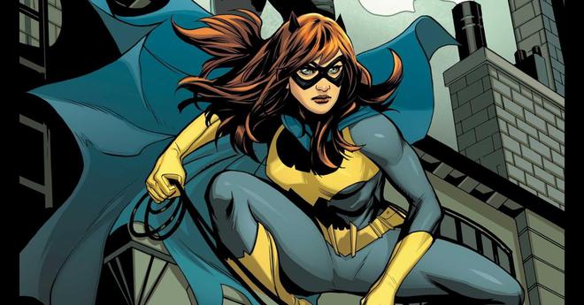 Batgirl : Leslie Grace dévoile une première photo du costume de Barbara Gordon