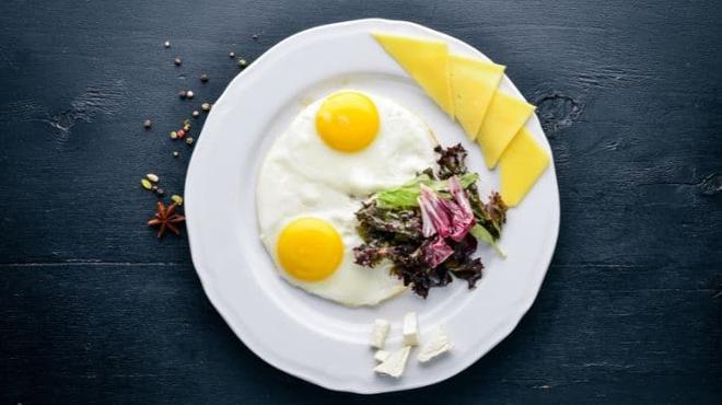 Combien de calories pour un œuf au plat ?