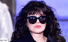 PHOTOS – Isabelle Adjani change de tête : découvrez sa nouvelle coupe de cheveux tendance