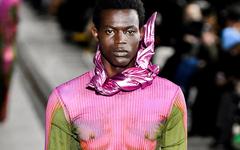 Avez-vous remarqué les imprimés érotiques vintage de Jean Paul Gaultier au défilé Y/Project ?