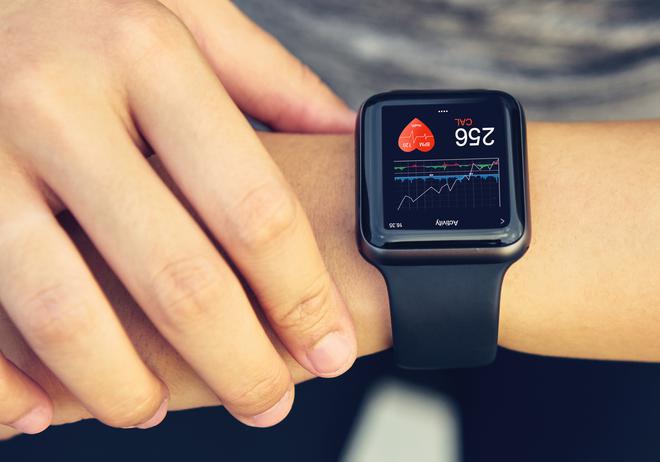 Les bracelets connectés sont-ils vraiment capables de diagnostiquer le Covid ?