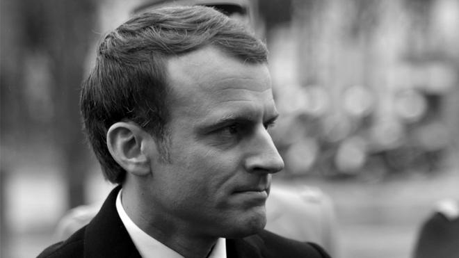 Après la Russie, Emmanuel Macron se rend en Ukraine pour tenter de désamorcer la crise