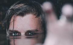 Peur de l’eau, traumatisme hérité d’une vie antérieure