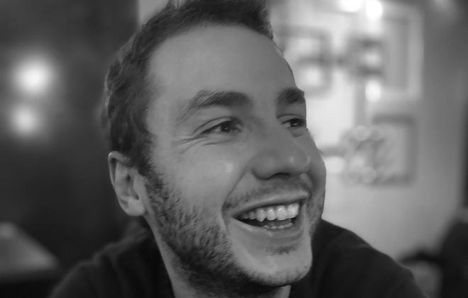 Rencontre avec Daniel Adjerad : « La punchline est une phrase frappante qui abrite plusieurs sens »
