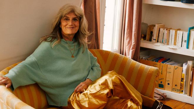 À 59 ans, Sophie Fontanel révèle le secret de sa routine beauté typiquement parisienne