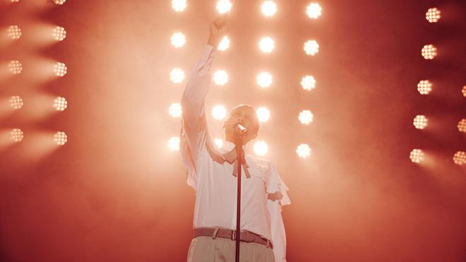 «Sans vous, je ne serais même pas là» : Stromae retrouve son public sur scène à Bruxelles