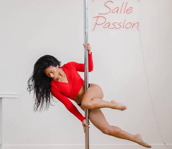 J'ai testé la pole dance : un sport pour renouer avec son corps et son mental